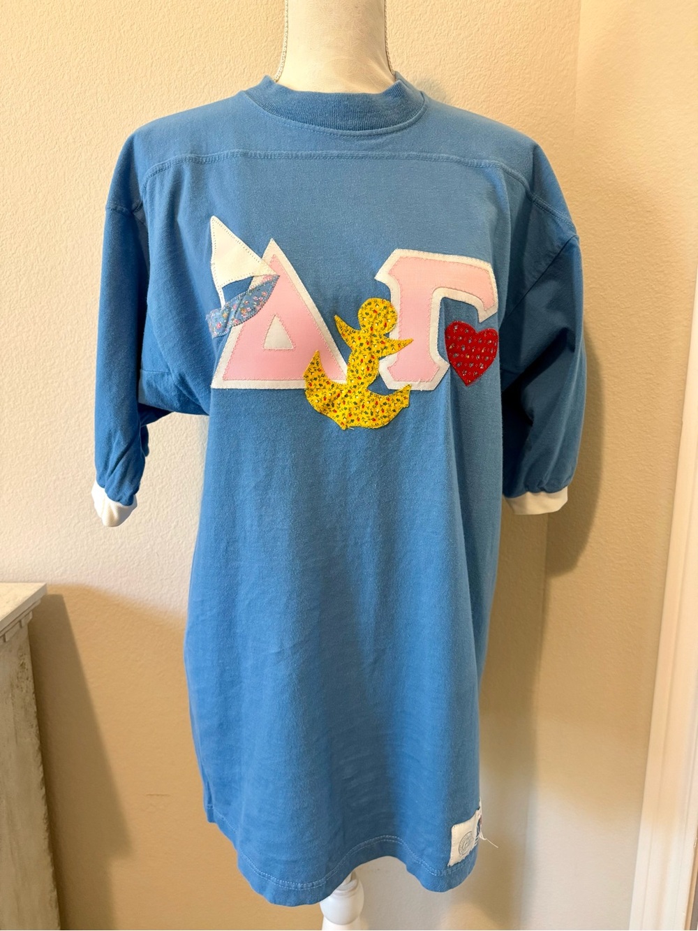 Vintage DG Delta Gamma Blue Appliqué Short Sleeve T-shirt Jersey Sorority Large